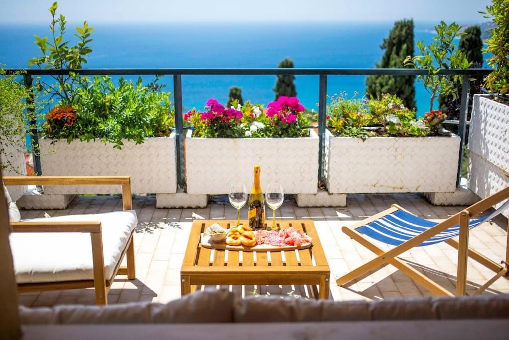 Il Grande Blu - Vista Panoramica Sul Golfo Διαμέρισμα Ospedaletti Εξωτερικό φωτογραφία