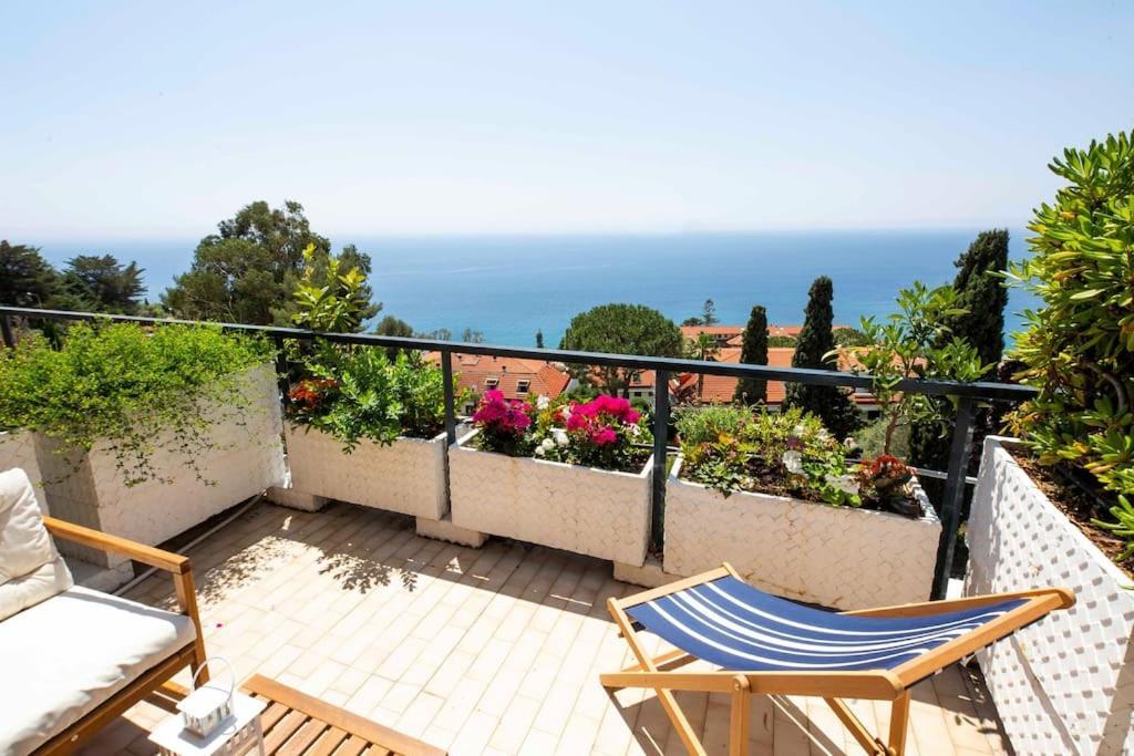 Il Grande Blu - Vista Panoramica Sul Golfo Διαμέρισμα Ospedaletti Εξωτερικό φωτογραφία
